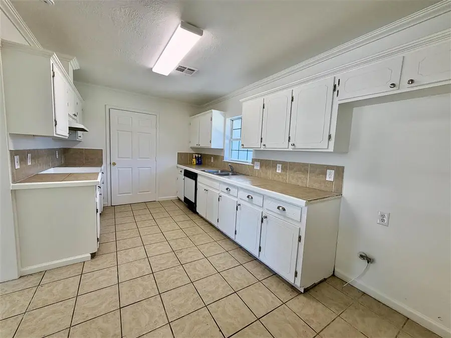 1206 Shady Ln Lane, Westlake, LA 70669 - #2