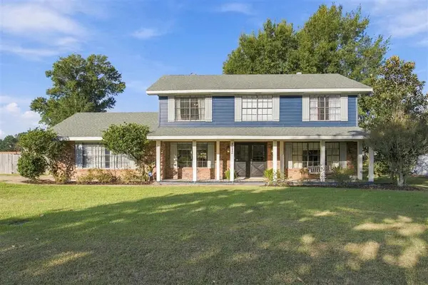 4812 W Quail Hollow Drive W, Lake Charles, LA 70605