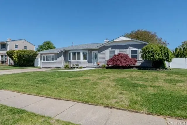 41 Jenny Lane, Holtsville, NY 11742 - #1