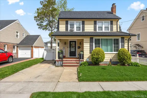 29 Crowell Street, Hempstead, NY 11550