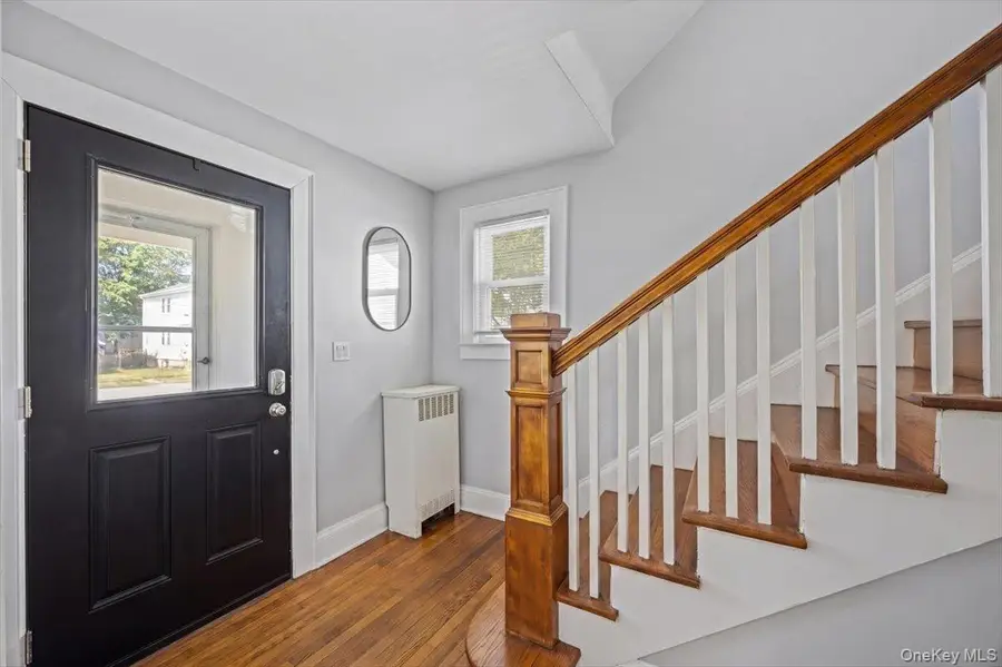 29 Crowell Street, Hempstead, NY 11550 - #3
