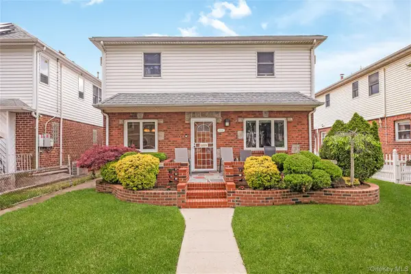 7528 170th Street, Fresh Meadows, NY 11366