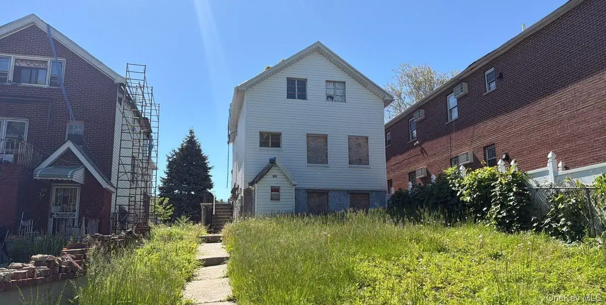 90 Jackie Robinson Parkway, Brooklyn, NY 11207 - #1