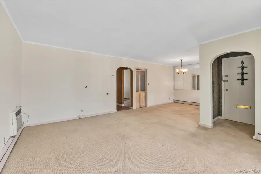 167-14 Jewel Avenue, Fresh Meadows, NY 11365 - #3