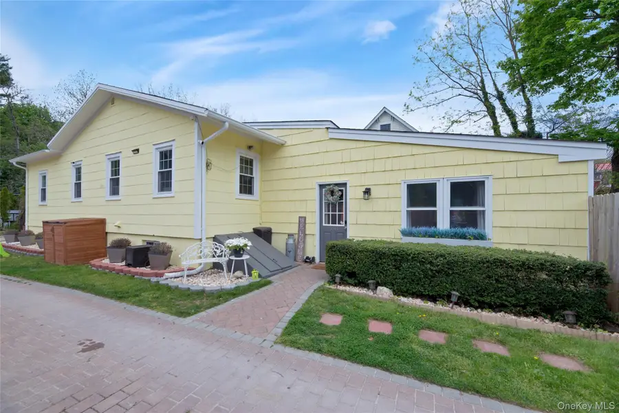 338 & 340 Main Street, East Setauket, NY 11733 - #3