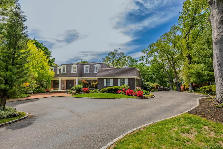 6 The Hollows W, East Norwich, NY 11732 - #2
