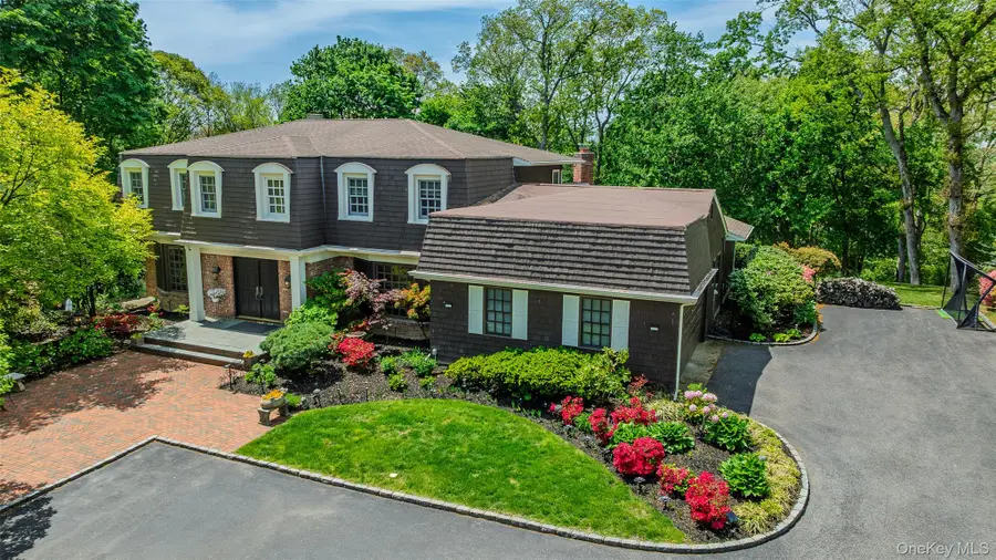 6 The Hollows W, East Norwich, NY 11732 - #3