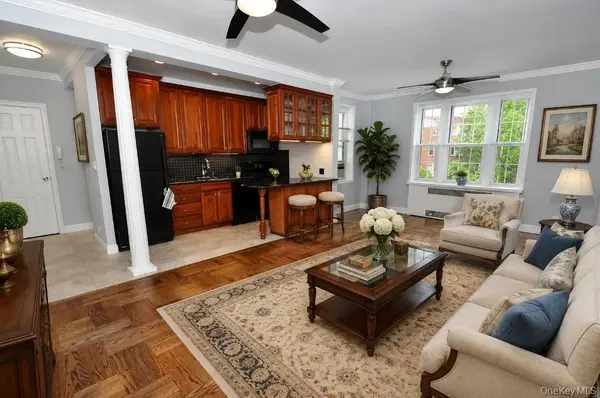 6 Midland Gardens #3D, Bronxville, NY 10708