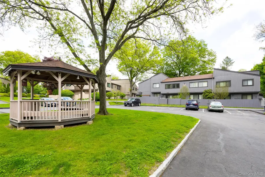 2304 Magnolia Walk, Poughkeepsie, NY 12603 - #2