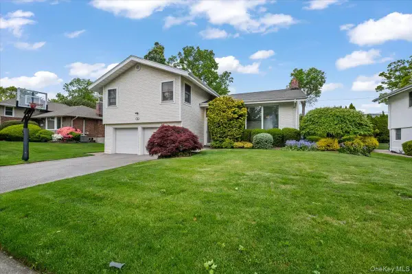 56 Middle Lane, Jericho, NY 11753