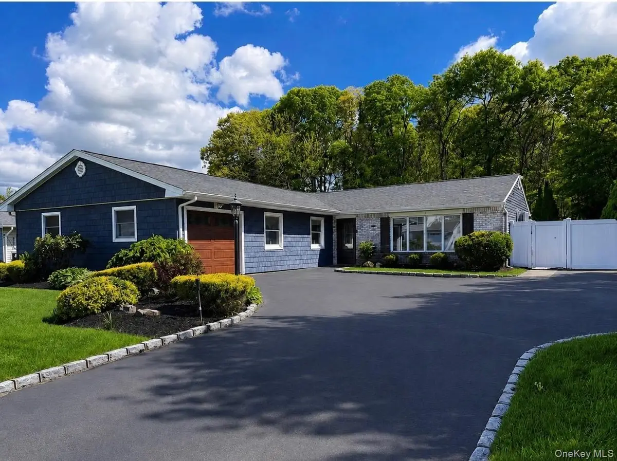 66 Singingwood Drive, Holbrook, NY 11741 - #1