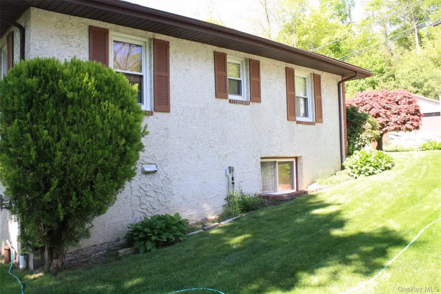 37 Valhalla Road, Carmel, NY 10512 - #2