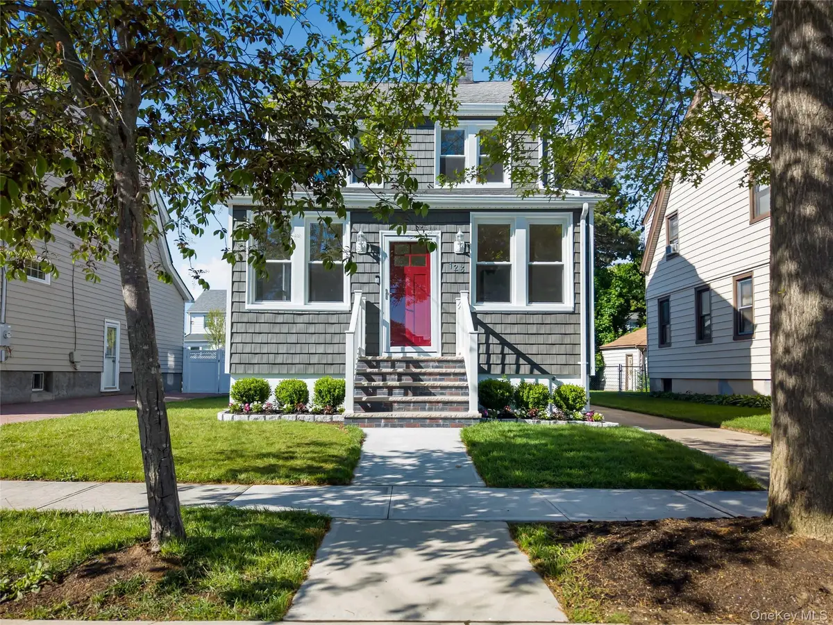 123 E Maple Street, Valley Stream, NY 11580 - #1