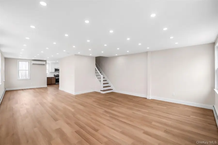 123 E Maple Street, Valley Stream, NY 11580 - #3