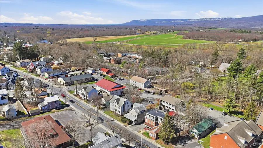 39 N Chestnut Street, New Paltz, NY 12561 - #2