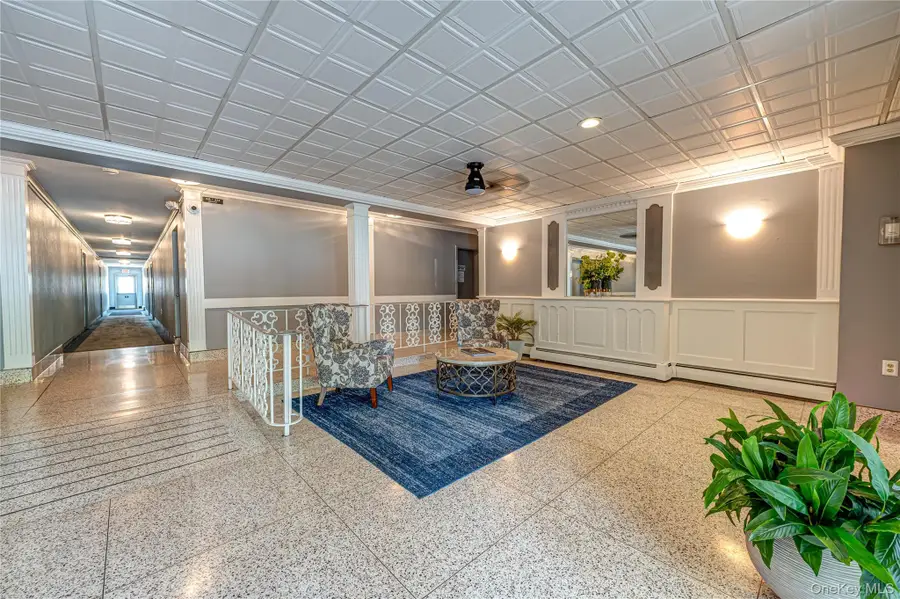 250 N Village Avenue #A20, Rockville Centre, NY 11570 - #3