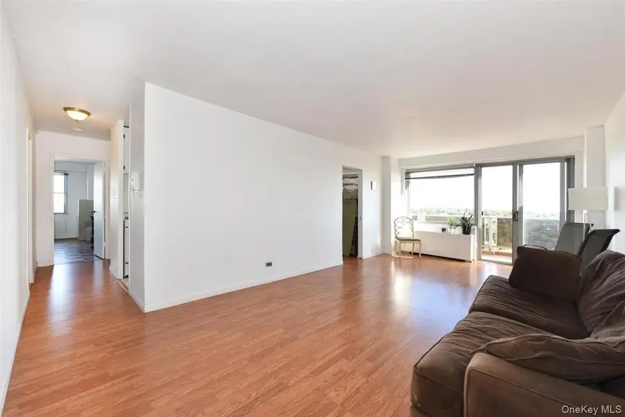 175-20 Wexford Terrace #16L, Jamaica, NY 11432 - #3