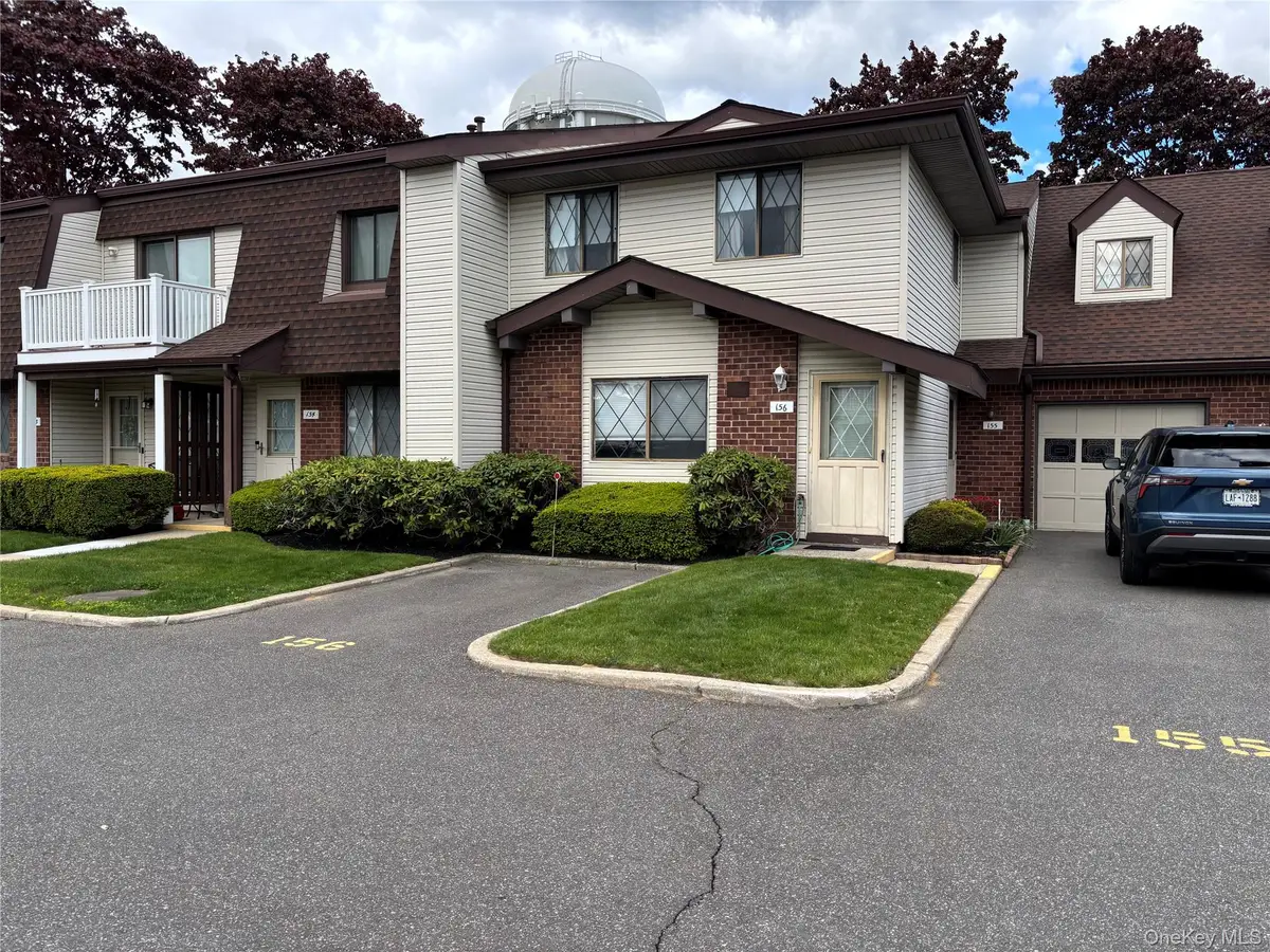 156 W Cambridge Drive E #156, Copiague, NY 11726 - #1