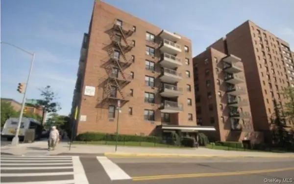 13870 Elder Avenue #7th floor, Flushing, NY 11355