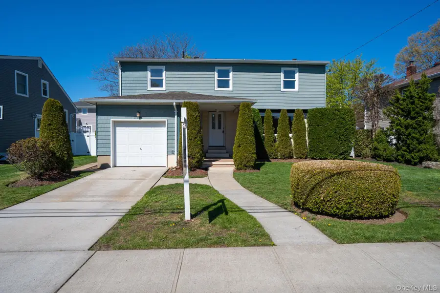2386 Hampton Avenue, Seaford, NY 11783 - #3