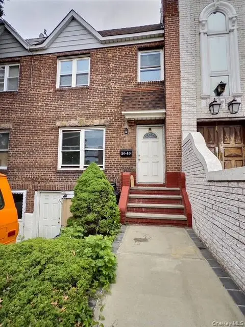 2046 26th Street, Astoria, NY 11105