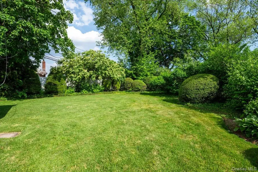 3836 Windsor Drive, Bethpage, NY 11714 - #2