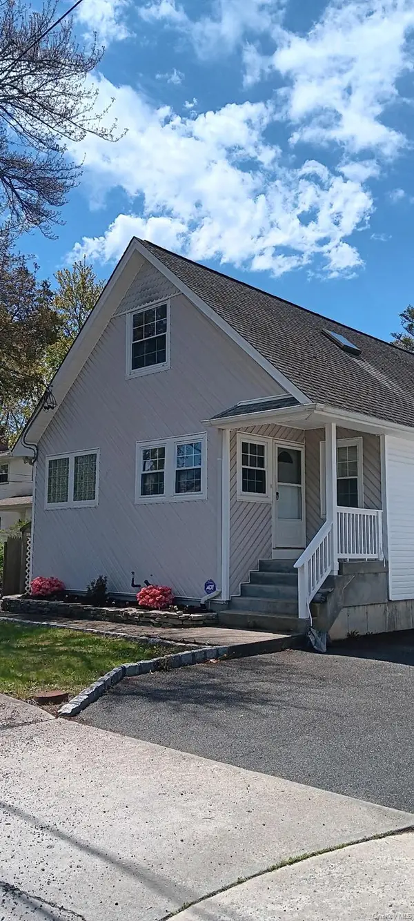 180 Cranberry Drive, Mastic Beach, NY 11951