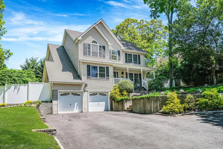 9 Saint James Drive, Sound Beach, NY 11789 - #2