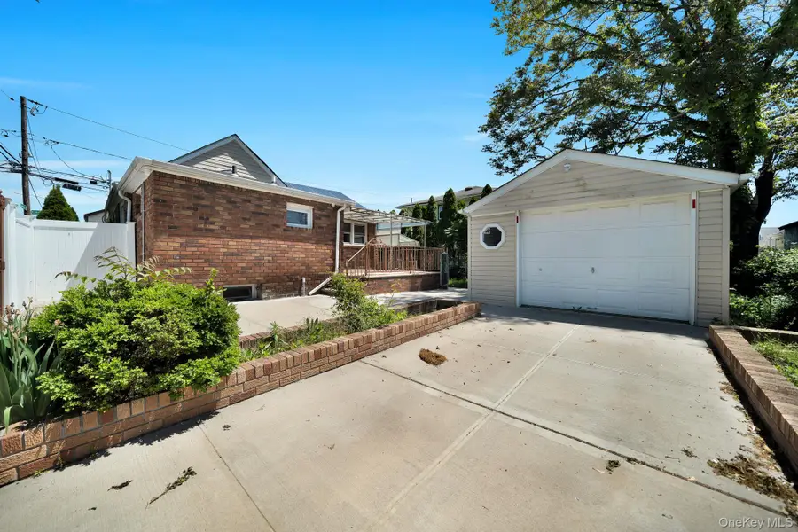 105 Claridge Avenue, Elmont, NY 11003 - #3