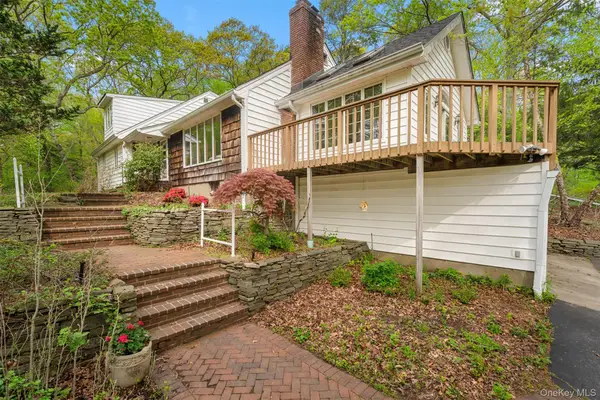230 Sweet Hollow Road, Huntington, NY 11743