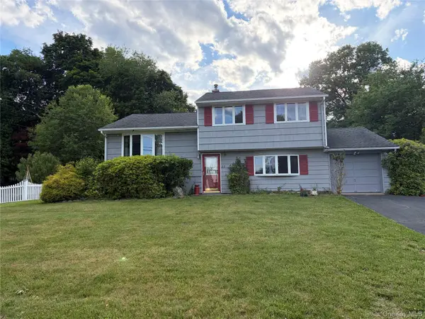 23 Lark Street, Pearl River, NY 10965
