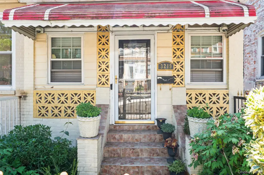 3219 Fenton Avenue, Bronx, NY 10469 - #2