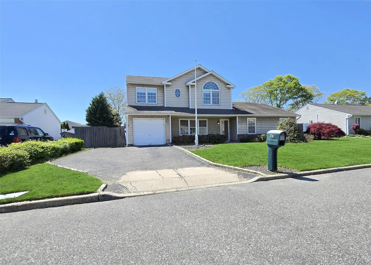 67 Sequoia Way, Holbrook, NY 11741 - #1