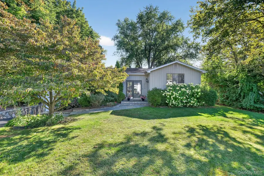 2834 Hedge Street, Yorktown Heights, NY 10598 - #2