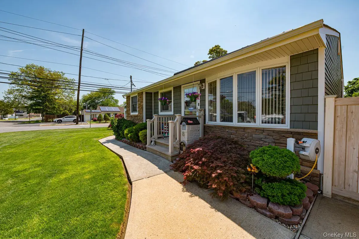 8 Oswego Drive, Bay Shore, NY 11706 - #1
