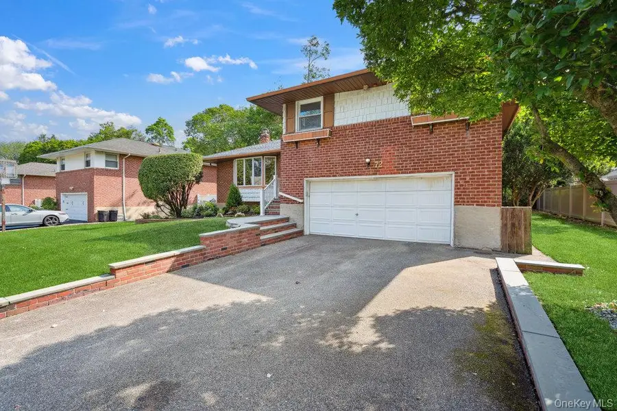 72 Winthrop Road, Plainview, NY 11803 - #3