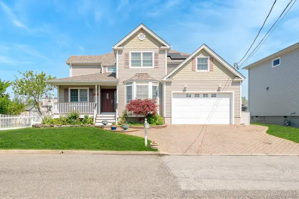 2683 Peconic Avenue, Seaford, NY 11783