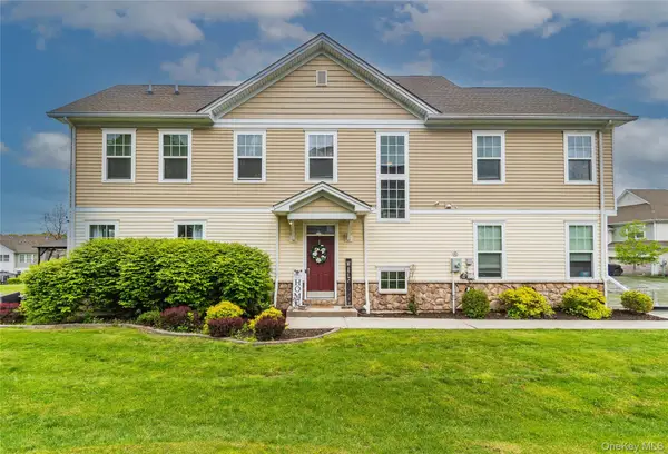 33 Maple Fields Drive, Middletown, NY 10940