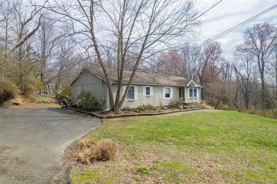 6 Strawberry Hill Lane, West Nyack, NY 10994 - #2