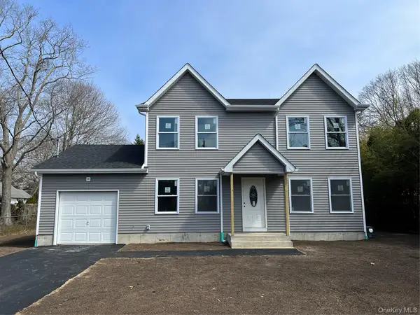 35 Babylon Road, Mastic Beach, NY 11951