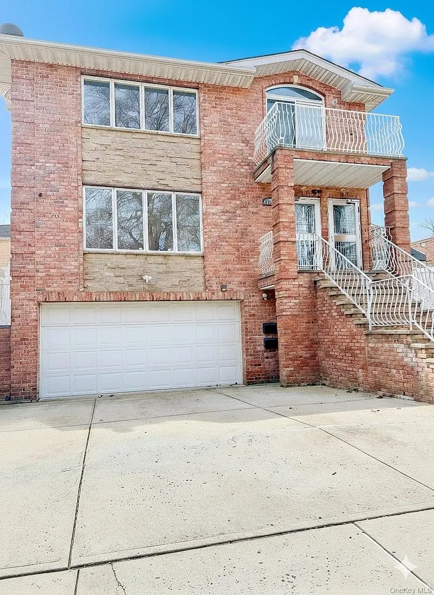 253-12 58 Avenue, Little Neck, NY 11362 - #1