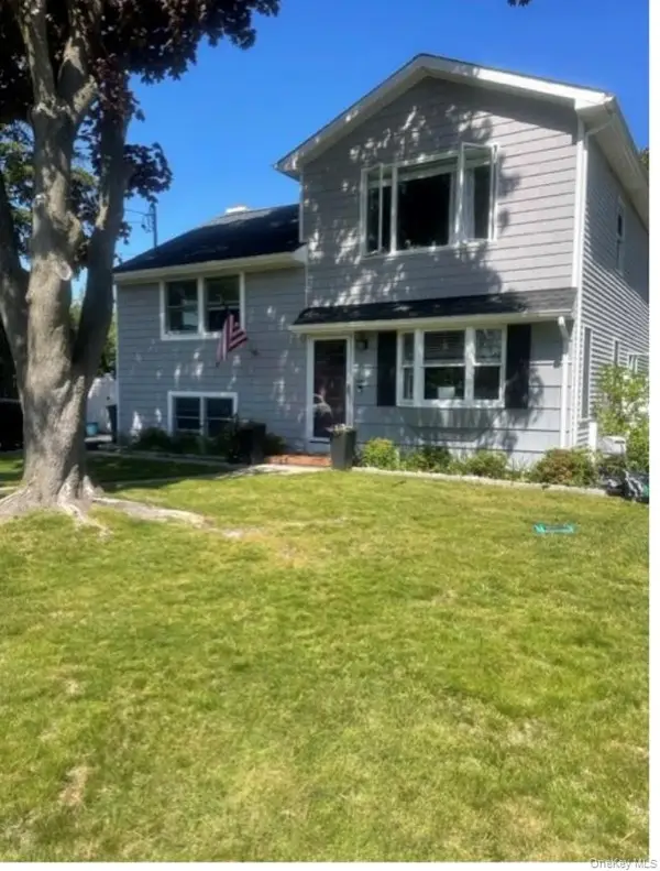 577 Oak Avenue, Bohemia, NY 11716