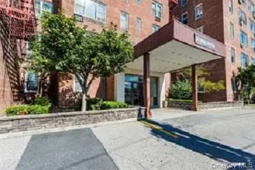 355 Bronx River Road #6I, Yonkers, NY 10704 - #2
