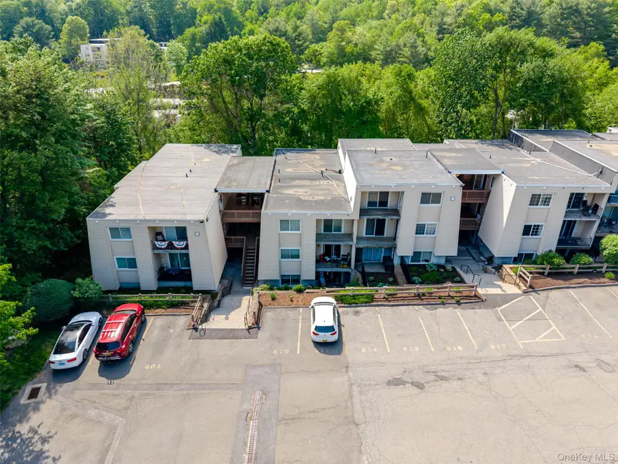 603 Fox Run Lane, Carmel, NY 10512 - #2