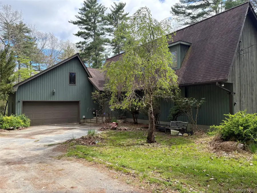 22 Boulder Way, Cuddebackville, NY 12729 - #2