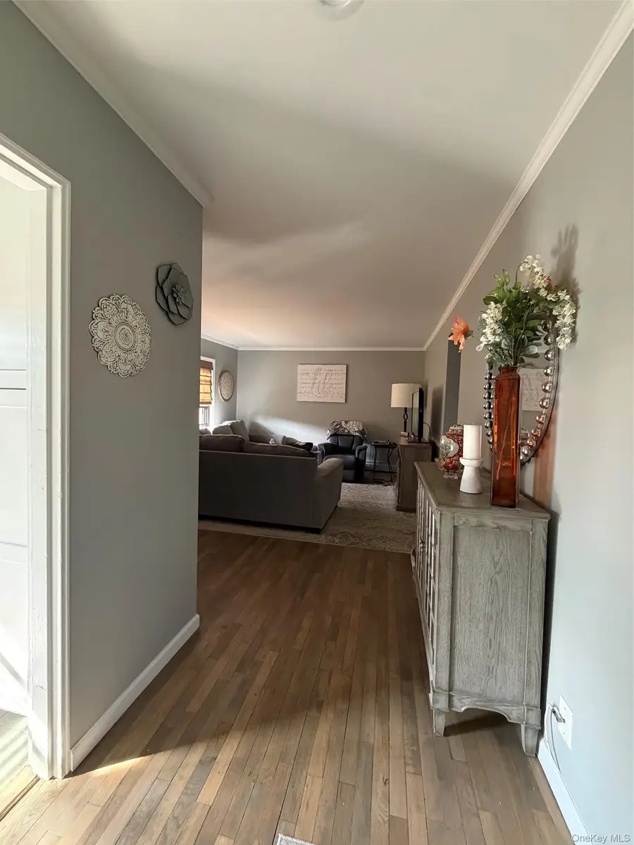 55 Tulip Avenue #B5-5, Floral Park, NY 11001 - #3