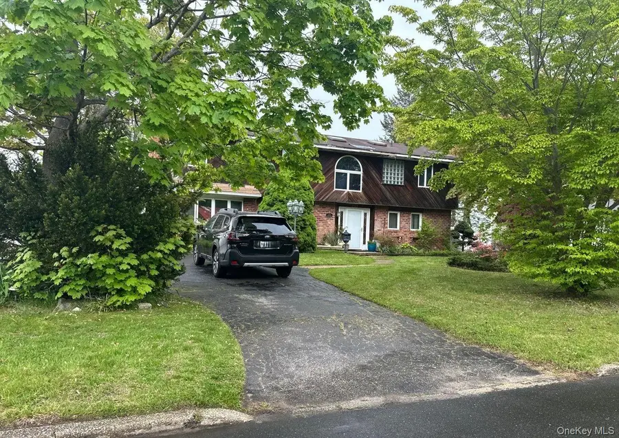 223 Sherry Street, East Islip, NY 11730 - #2