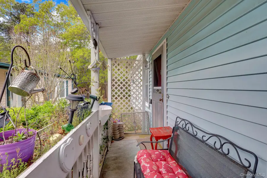 131 Village Circle West, Manorville, NY 11949 - #2