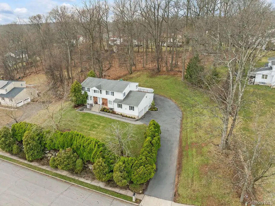 20 Algonquin Circle, Airmont, NY 10952 - #3
