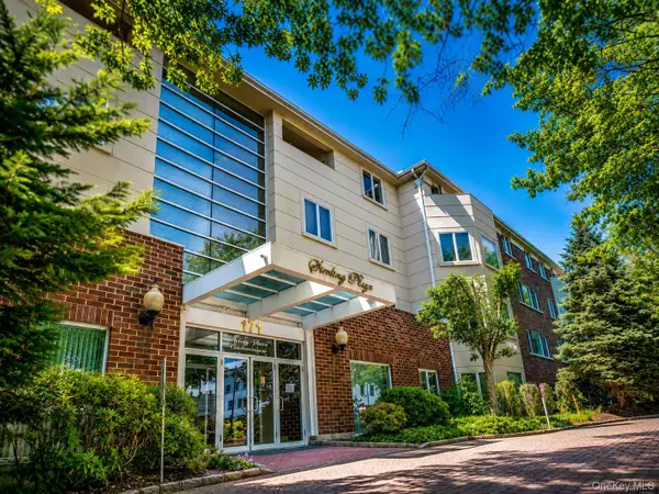 171 Great Neck Road #2G, Great Neck, NY 11021